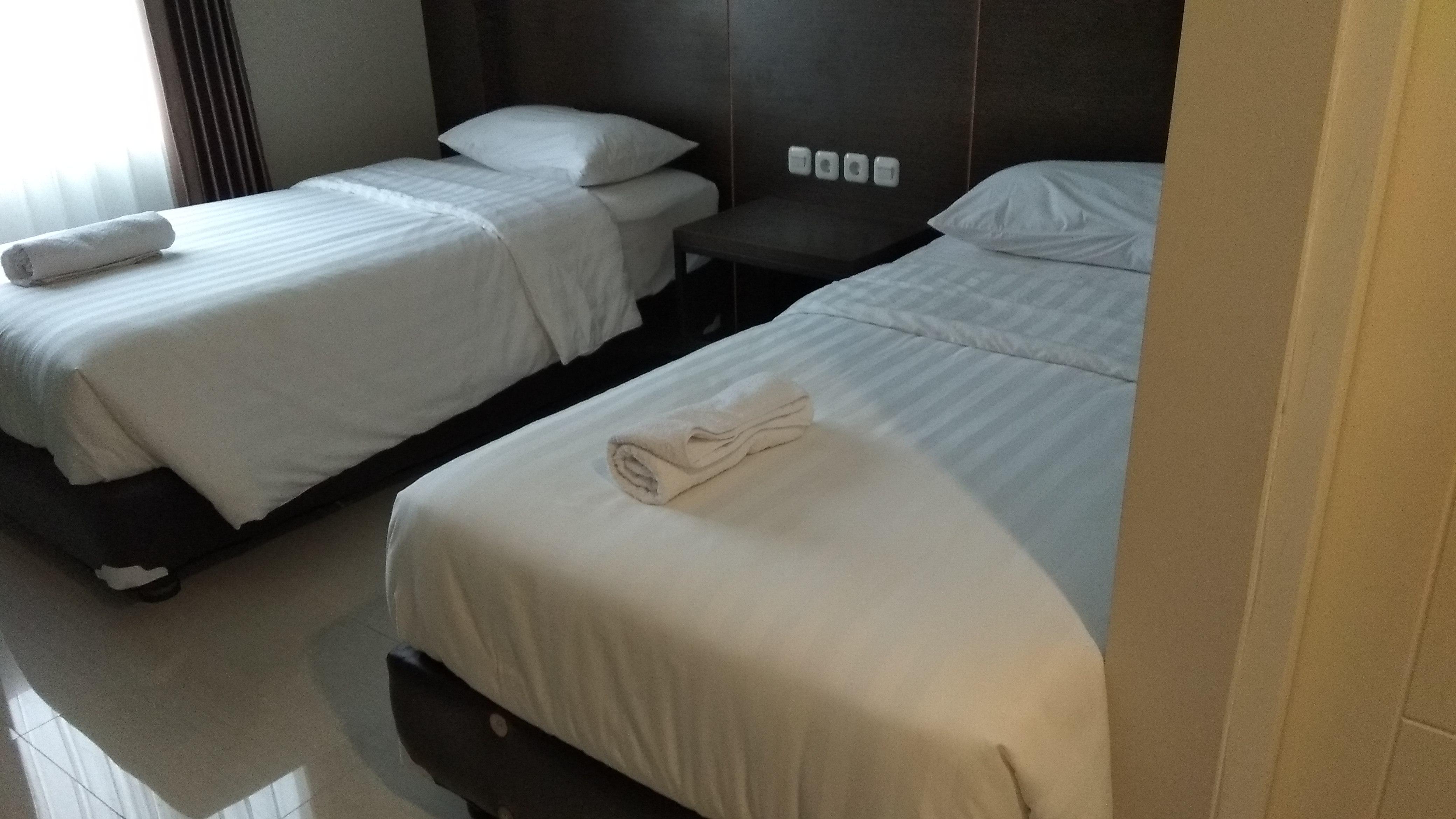 Super Oyo 1006 Azzahra Guest House Syariah Ambon Exterior photo