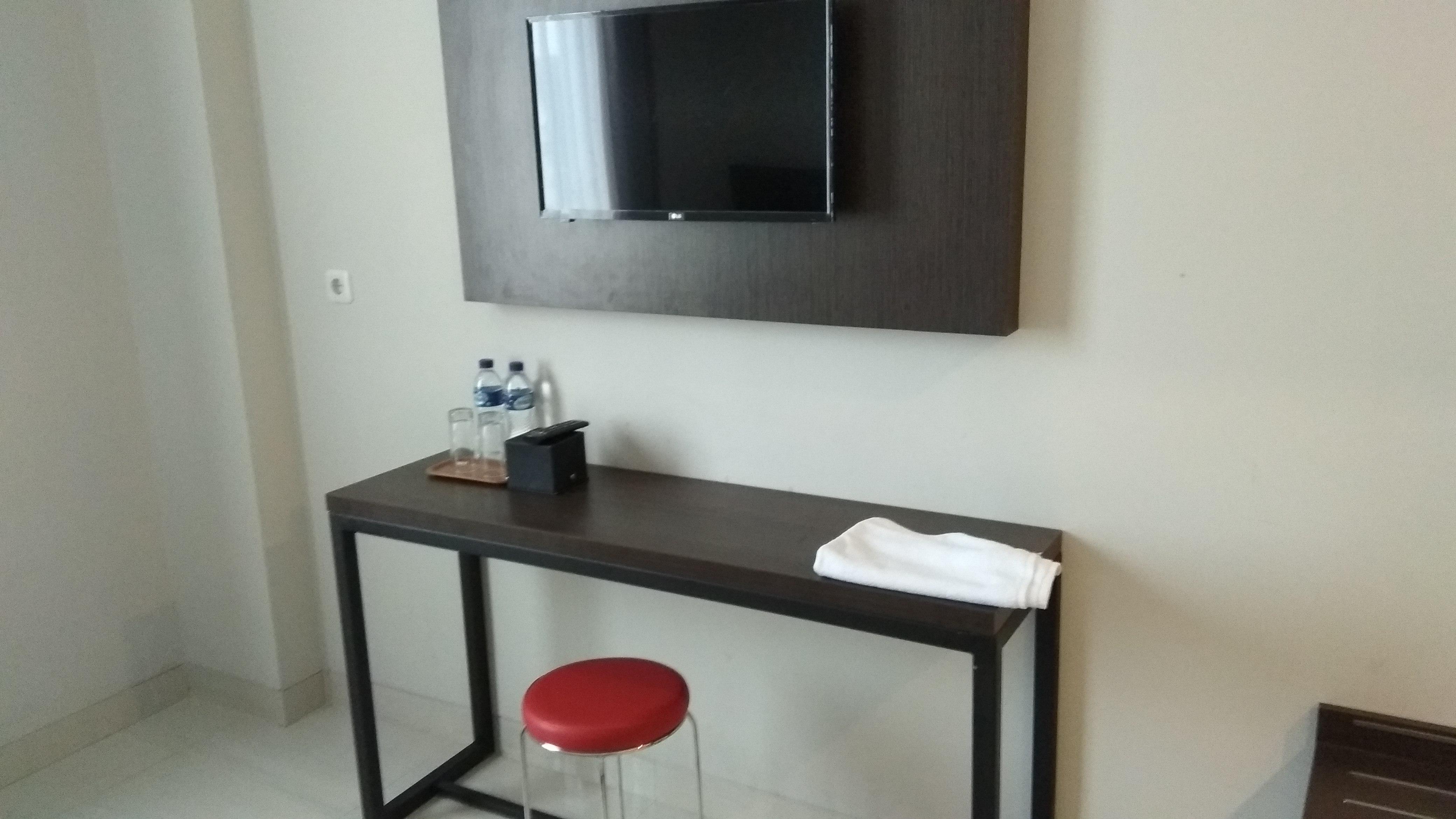 Super Oyo 1006 Azzahra Guest House Syariah Ambon Exterior photo