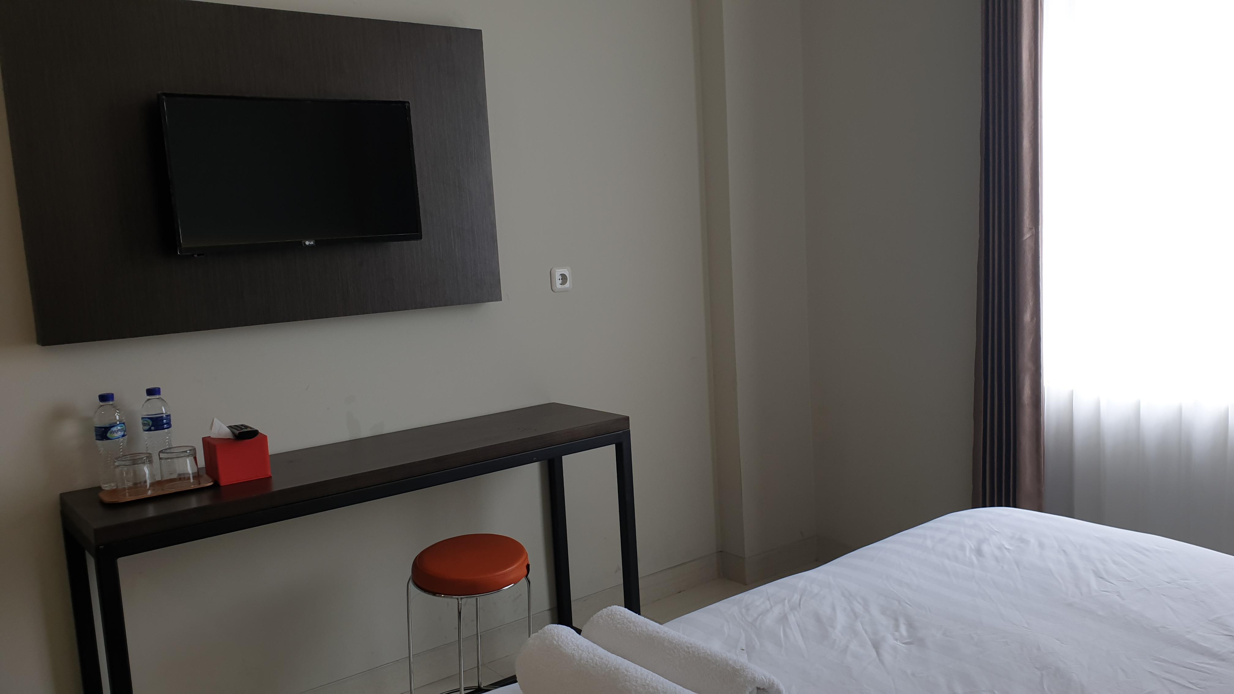 Super Oyo 1006 Azzahra Guest House Syariah Ambon Exterior photo