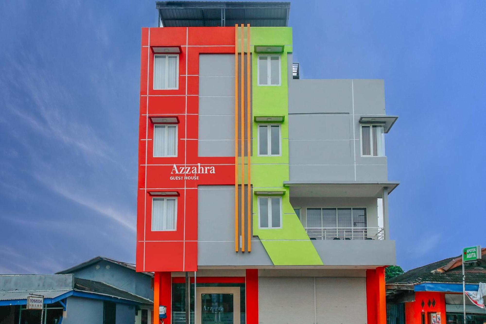 Super Oyo 1006 Azzahra Guest House Syariah Ambon Exterior photo