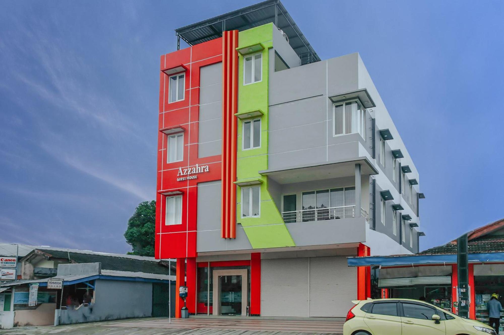 Super Oyo 1006 Azzahra Guest House Syariah Ambon Exterior photo